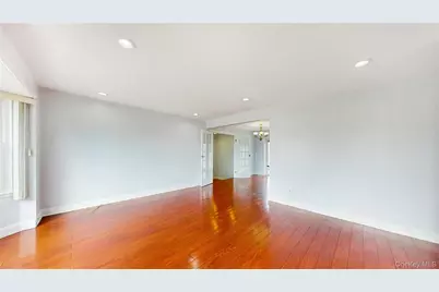 15 Lisa Drive, Deer Park, NY 11729 - Photo 4