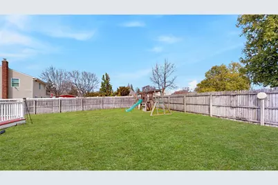 15 Lisa Drive, Deer Park, NY 11729 - Photo 20