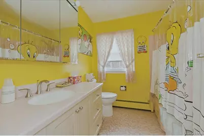 3881 Greentree Drive, Oceanside, NY 11572 - Photo 16