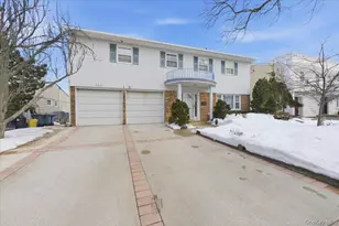 3881 Greentree Dr, Oceanside, NY 11572 - Photo 2
