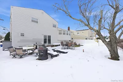 3881 Greentree Drive, Oceanside, NY 11572 - Photo 22