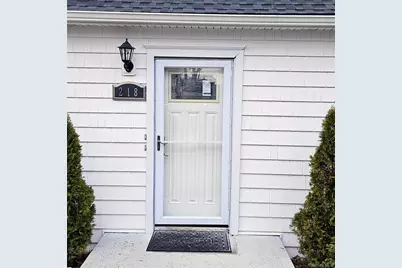 218 Warren Avenue #Two, Mamaroneck, NY 10543 - Photo 2