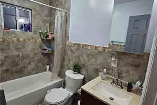 11 Jefferson St, Copiague, NY 11726 - Photo 6