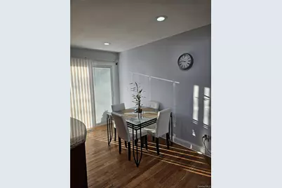 11 Jefferson Street, Copiague, NY 11726 - Photo 4