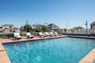 19 Marlin Rd, East Quogue, NY 11942 - Photo 4