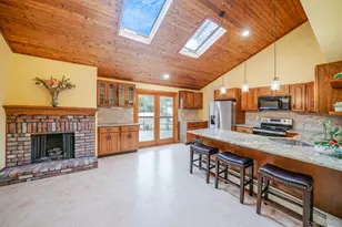 108 Dogwood Rd, Port Jefferson, NY 11777 - Photo 32