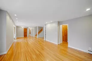 108 Dogwood Rd, Port Jefferson, NY 11777 - Photo 22