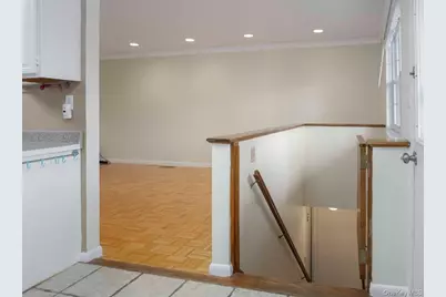 430 Somerset Drive #F, Pearl River, NY 10965 - Photo 8