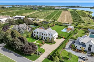 522 Wickapogue Rd, Southampton, NY 11968 - Photo 2