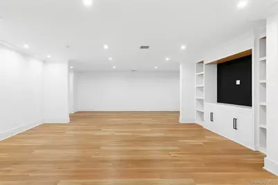 522 Wickapogue Road, Southampton, NY 11968 - Photo 38