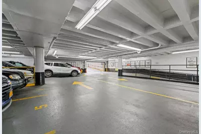 70-25 Yellowstone Boulevard #10Q, Forest Hills, NY 11375 - Photo 26