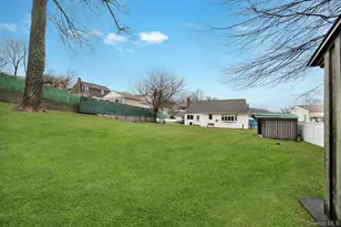 9 Valley View Dr, Yonkers, NY 10710 - Photo 32