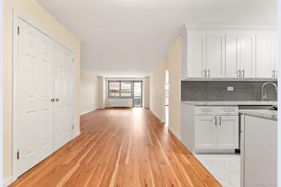 70-25 Yellowstone Boulevard #3U, Forest Hills, NY 11375 - Photo 10