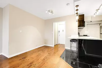 70-25 Yellowstone Boulevard #14O, Forest Hills, NY 11375 - Photo 2