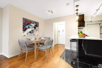 70-25 Yellowstone Boulevard #14O, Forest Hills, NY 11375 - Photo 2