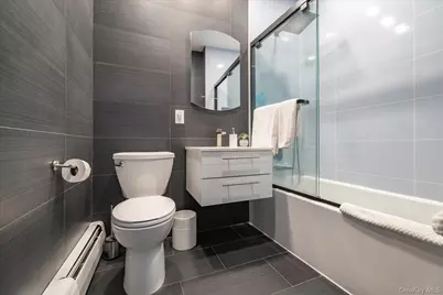 34 Reyam Road, Lynbrook, NY 11563 - Photo 18