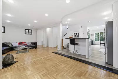 34 Reyam Road, Lynbrook, NY 11563 - Photo 8