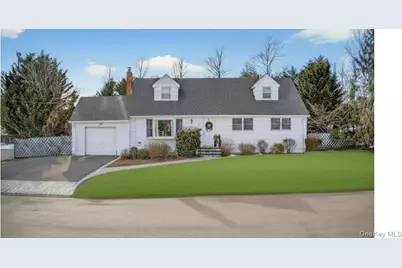 52 Central Avenue, Patchogue, NY 11772 - Photo 1