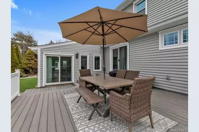 19 Alyssum Avenue, Huntington, NY 11743 - Photo 4