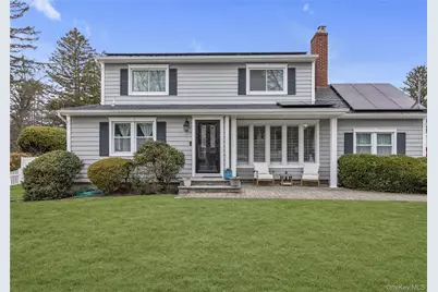 19 Alyssum Avenue, Huntington, NY 11743 - Photo 2