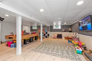 19 Alyssum Ave, Huntington, NY 11743 - Photo 24