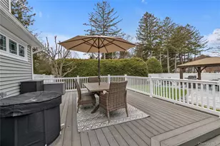 19 Alyssum Ave, Huntington, NY 11743 - Photo 26