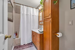 1019 Vincent Ave, Bronx, NY 10465 - Photo 14