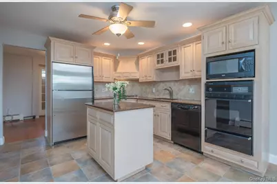 4 Dutch Court, West Nyack, NY 10994 - Photo 20