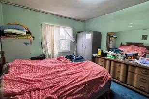 946 E 215th St, Bronx, NY 10469 - Photo 2