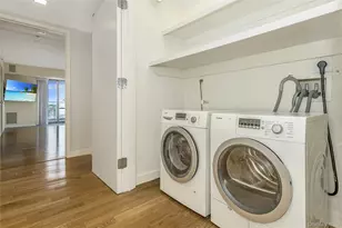 39-16 Prince St, Flushing, NY 11354 - Photo 18