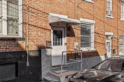 37 Moquette Row S, Yonkers, NY 10703 - Photo 4