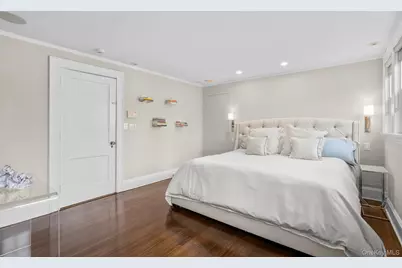 584 Forest Avenue, New Rochelle, NY 10804 - Photo 22