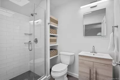 584 Forest Avenue, New Rochelle, NY 10804 - Photo 30