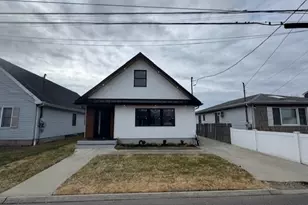 11 Bayview Ave, Lawrence, NY 11559 - Photo 1