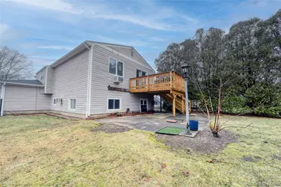 386 Southport Street, Ronkonkoma, NY 11779 - Photo 4