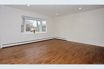 49 E Hall Avenue, New City, NY 10956 - Photo 4