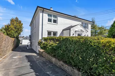 71 Haven Avenue #Upper, Port Washington, NY 11050 - Photo 2