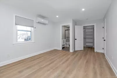 71 Haven Avenue #Upper, Port Washington, NY 11050 - Photo 10