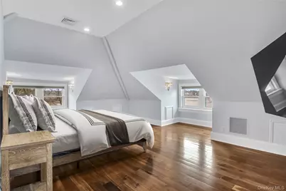 102 Shore Road, Douglaston, NY 11363 - Photo 18