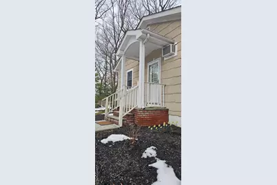 109 Vista Terrace S #B, Mahopac, NY 10541 - Photo 2