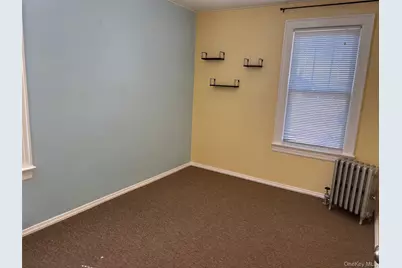 612 College Place #2nd Floor, College Point, NY 11356 - Photo 4