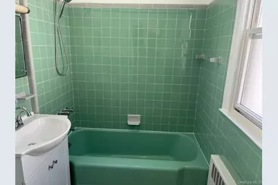 612 College Place #2nd Floor, College Point, NY 11356 - Photo 8