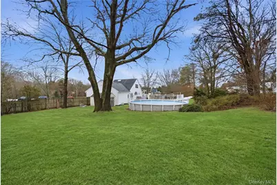 8 Lucy Court, Patchogue, NY 11772 - Photo 32