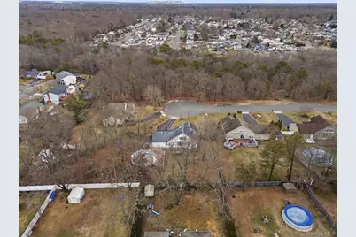 8 Lucy Court, Patchogue, NY 11772 - Photo 40