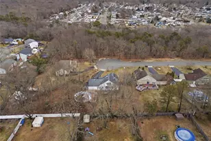 8 Lucy Ct, Patchogue, NY 11772 - Photo 40