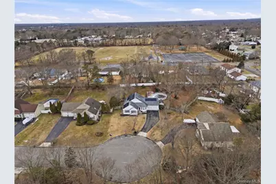 8 Lucy Court, Patchogue, NY 11772 - Photo 38