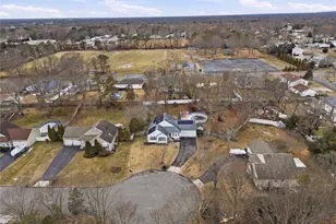 8 Lucy Ct, Patchogue, NY 11772 - Photo 38