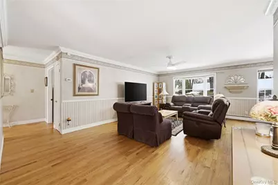 8 Lucy Court, Patchogue, NY 11772 - Photo 8