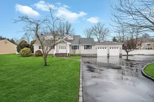 105 Browns Rd, Nesconset, NY 11767 - Photo 4