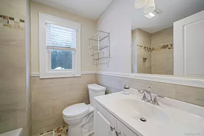10 Terry Place, Center Moriches, NY 11934 - Photo 18